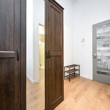 HoMa Homestay Hôtel by Olympic Stadium!-3